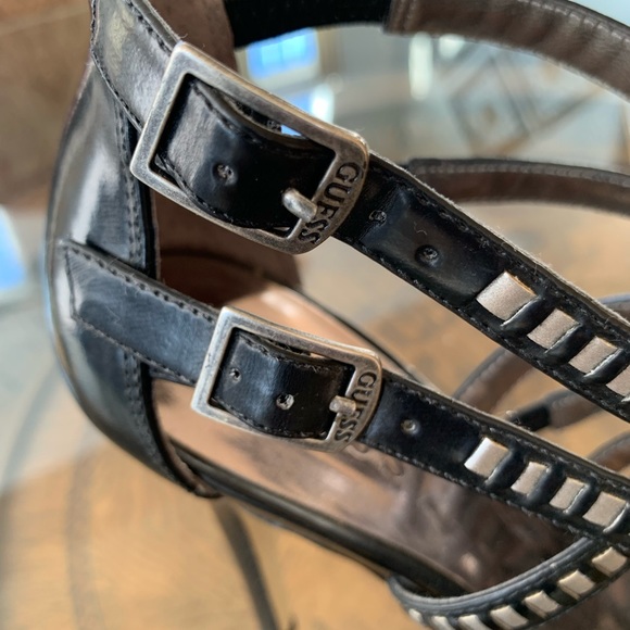 🖤Guess Shoes🖤 - Picture 4 of 8